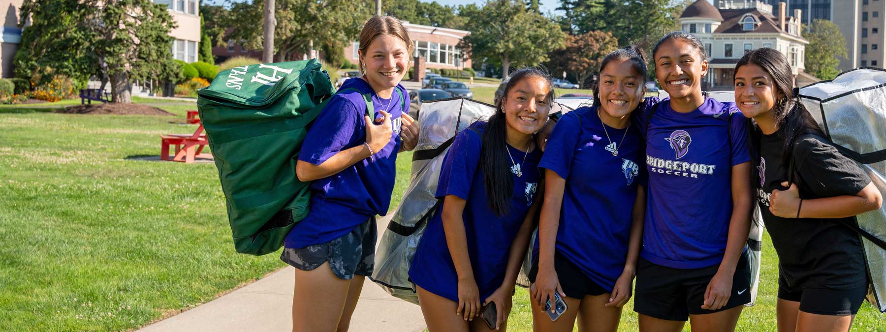 group of students at move in day